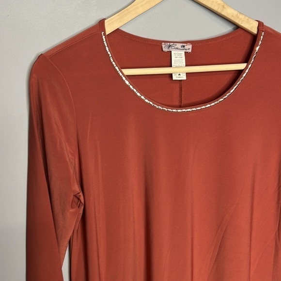 BLOSSOM BY P RUST COLORED 3/4 SLEEVED ASYMMETRICAL HANKY HEM BLOUSE SMALL - Picture 2 of 5